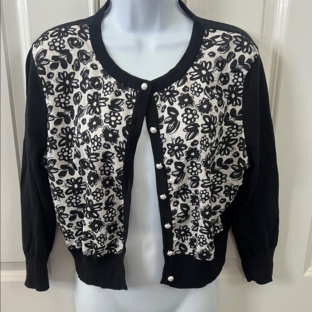Karl Lagerfeld Black sweater L